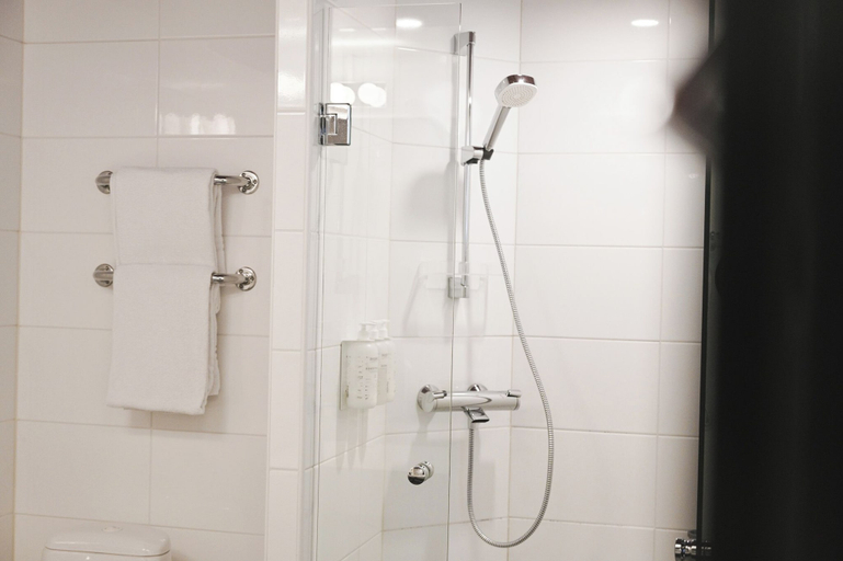 Bathroom 4, Original Sokos Hotel Kaarle, Central Ostrobothnia
