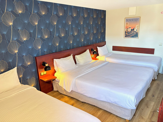Bedroom 4, Kyriad Bordeaux Lormont, Gironde