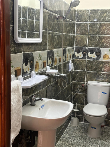 Bathroom 2, Green Valley Lodge, Taroudannt