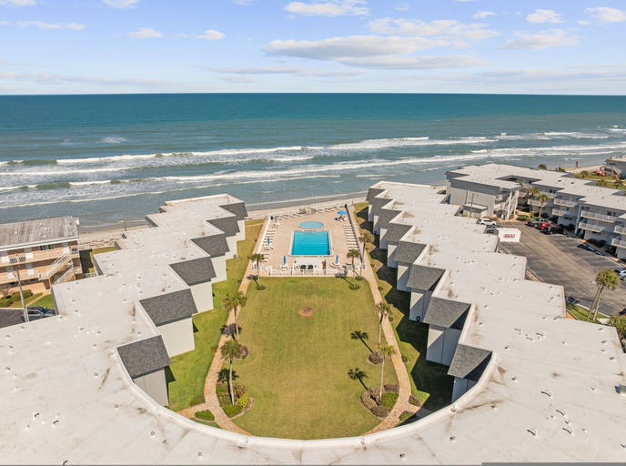 Room 3, Ocean View 2BR Ground Floor Condo NSB Surfside, Volusia