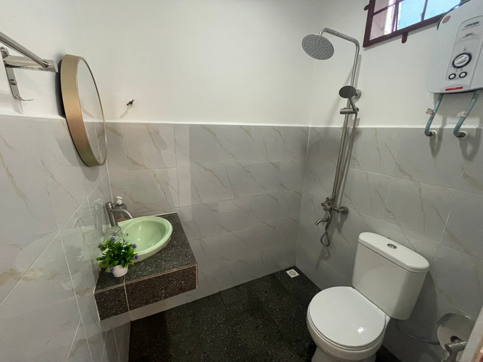 Bathroom 4, WIWI Village, Kemaman