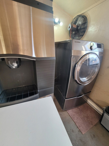 Bathroom 3, Ranger Inn Alva, Woods