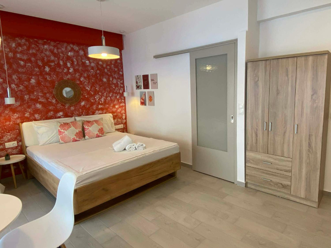 Bedroom 2, Goldfish Nea Plagia Chalkidiki - Affordable Luxury Apartment, Central Macedonia
