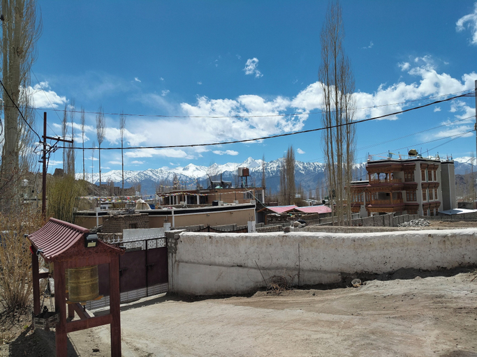 Others 3, Donskit guest house, Leh