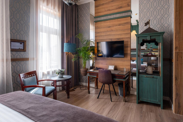 Bedroom 2, Hotel Golden Eagle, Levice