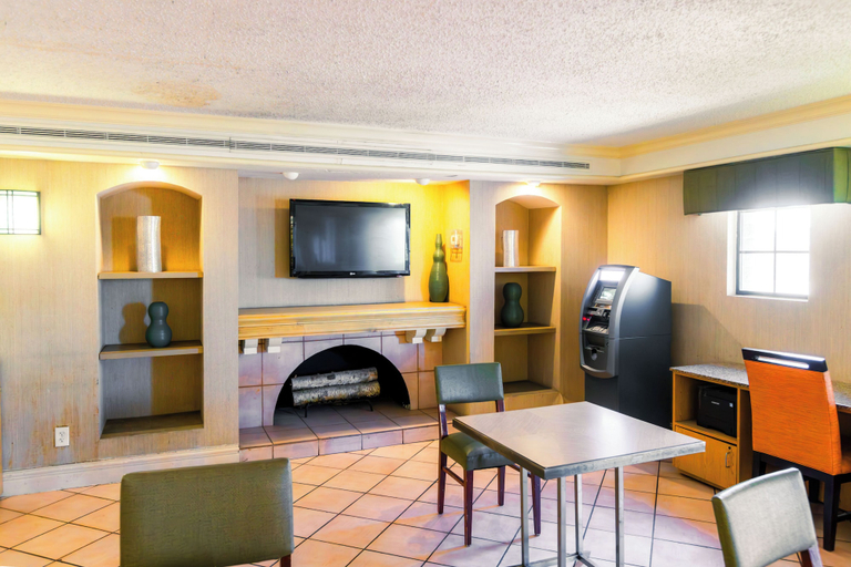 Others 4, Home Suites Culebra, Bexar
