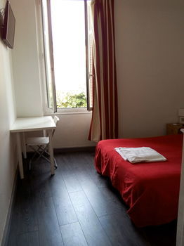Others 5, Hotel de Belgique, Alpes-Maritimes