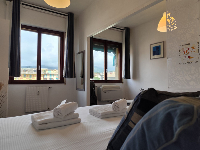 Bedroom 2, Charming Studio in the Heart of Rapallo, Genova
