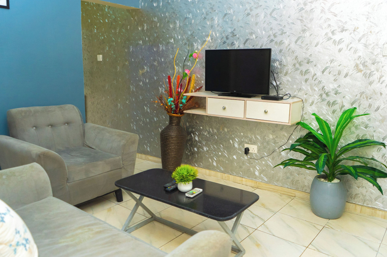 Living area 2, 114 Luxury Apartments by Oragon Hotel, Ikeja