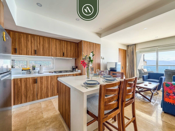 Room 3, New Oceanview Condo With Beach - Pools - Gym, Puerto Vallarta