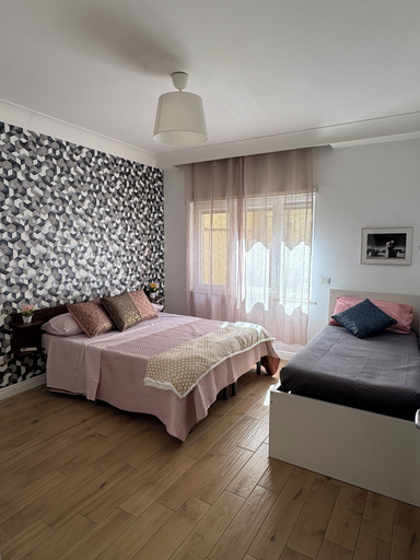 Room 3, Biffi Pompei Apartment, Napoli
