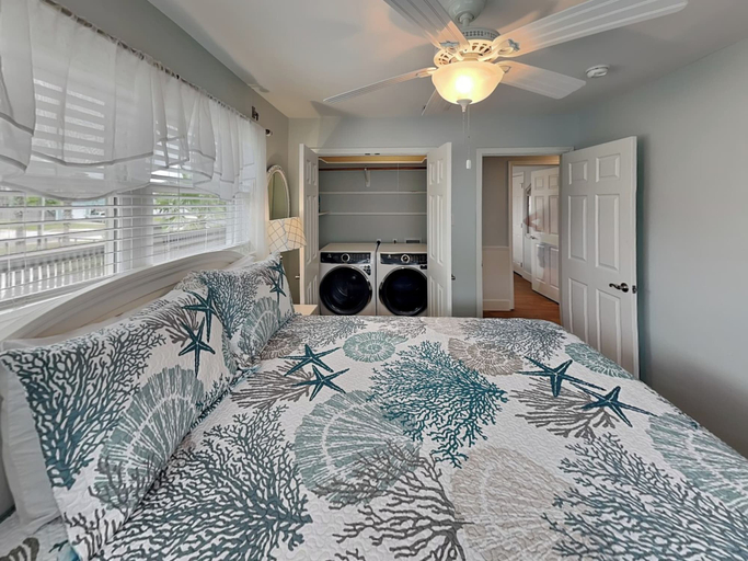Bedroom 3, Trout Tank by Miss Kitty’s, Aransas