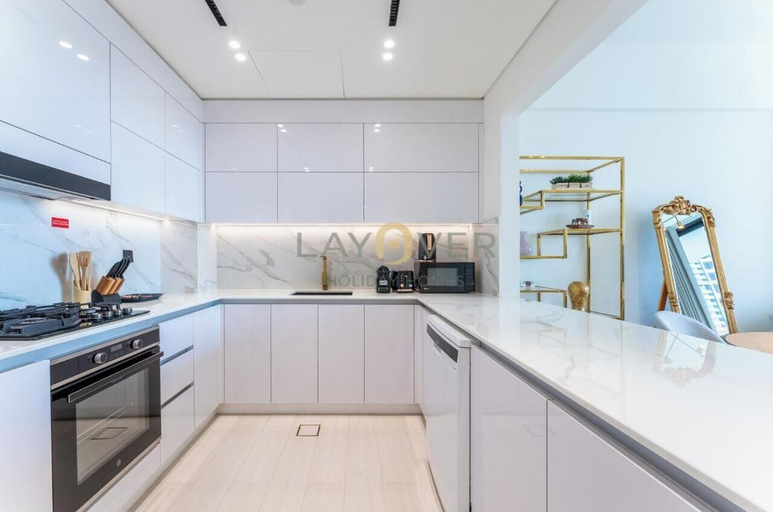 Private kitchen, Layover Holiday Homes, Dubai