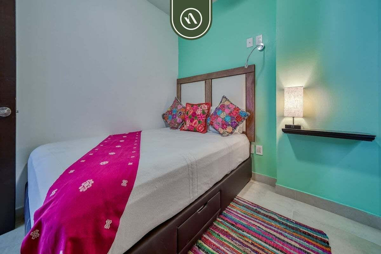 Room 5, Luxury 2 BR in Romantic Zone - Rooftop Pool, Puerto Vallarta