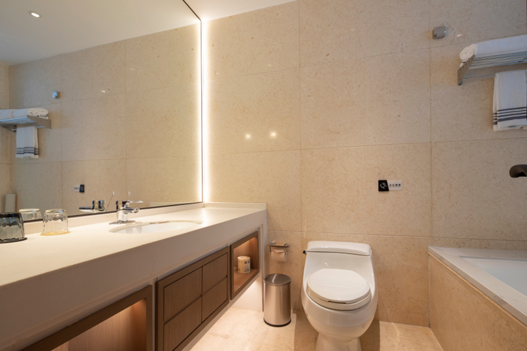 Bathroom, Wanda Moments Hotel Suzhou Wuzhong, Suzhou