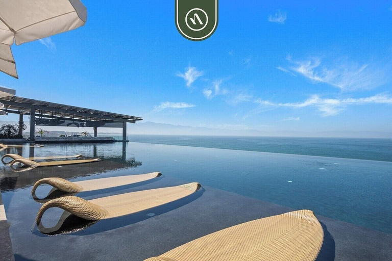 Pool 5, Luxury 2 BR Condo With Dream Pools - Beach - Art, Compostela