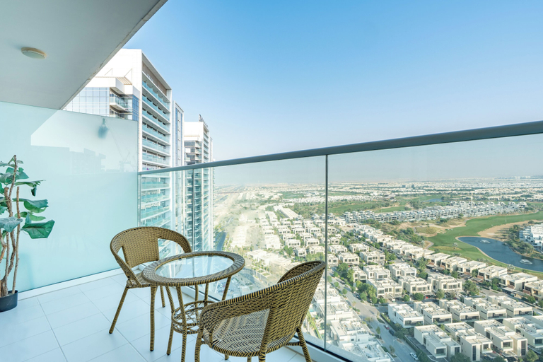 Property grounds 3, PVH - Classy Studio - Carson A, Dubai