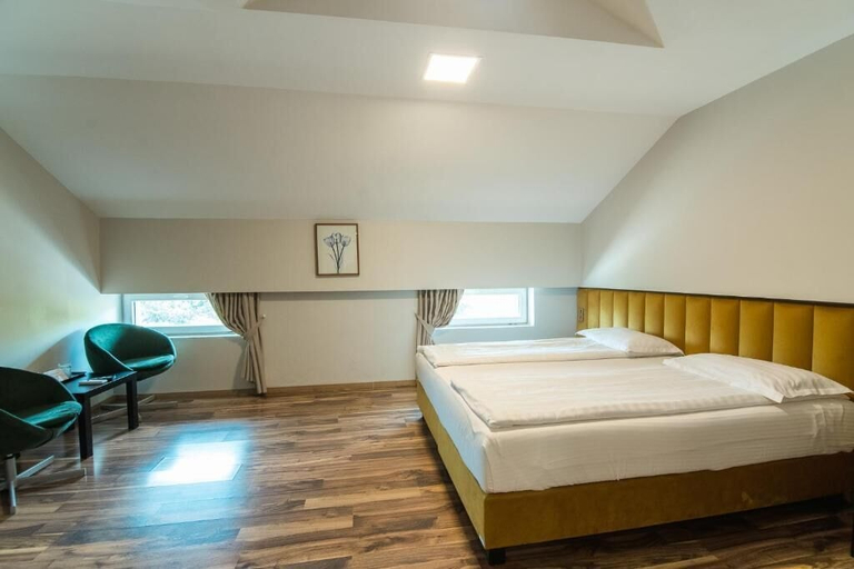 Room 5, Hotel Vital, Sanmartin