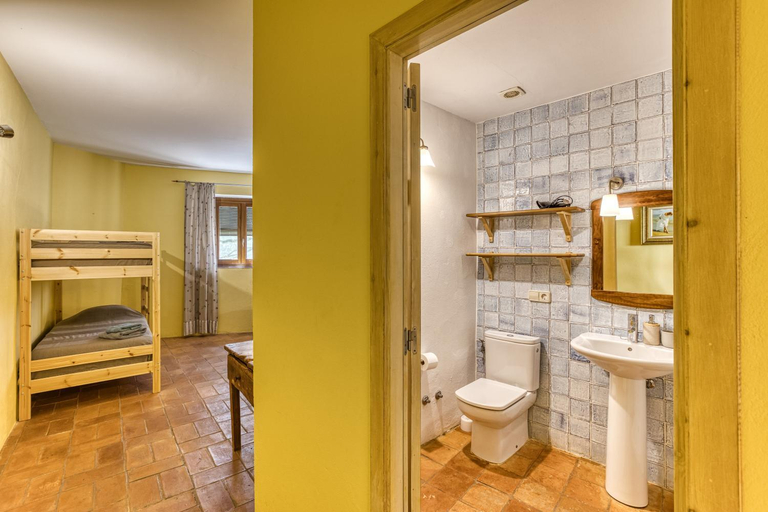 Bathroom 4, Mas la Ginesta, Girona