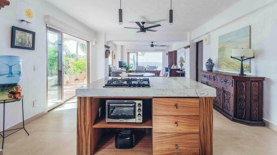Interior 5, Ocean View 2Br Condo-balcony-beach-pool - 214, Puerto Vallarta