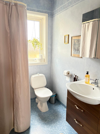 Bathroom 2, Sveas B&B Ullared, Falkenberg