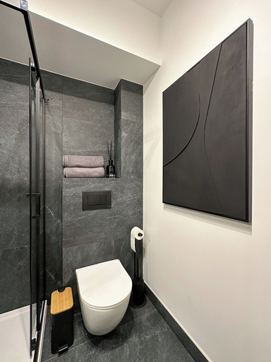 Bathroom 2, Pine Apartments - Dolina Szczęścia, Jelenia Góra