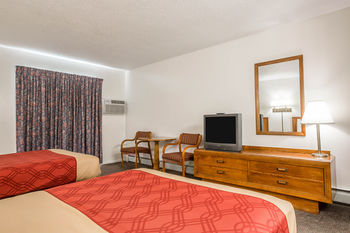 Others 5, Malone Inn, Franklin