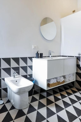 Bathroom 4, Nuccia Urban Loft, Napoli