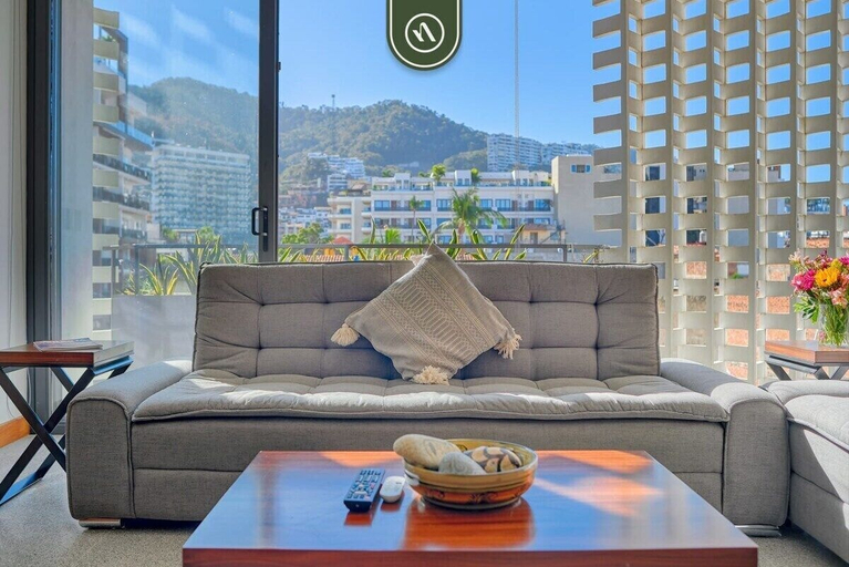 Living area 2, Cozy Studio - King Bed in Romantic Zone - Pool, Puerto Vallarta