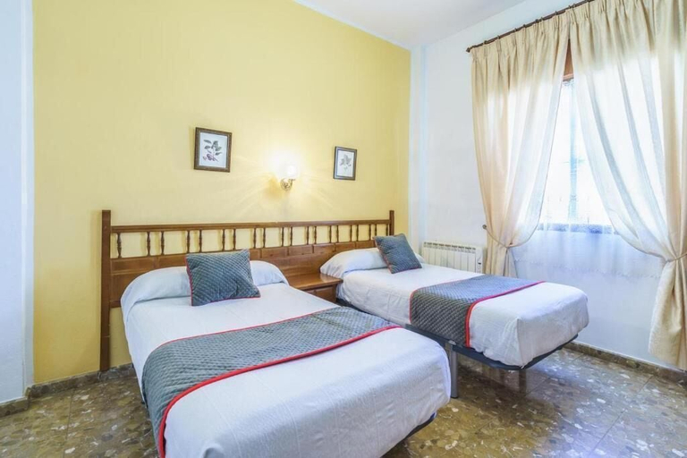 Bedroom 5, Hotel Restaurante Moya, Badajoz