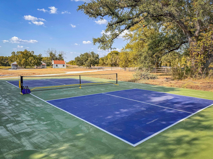 Others 5, Little Dutch Cabin 101-12 Min to Magnolia-baylor, McLennan