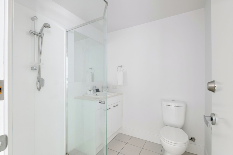 Bathroom 3, Boulevard North Lakes, Griffin-Mango Hill