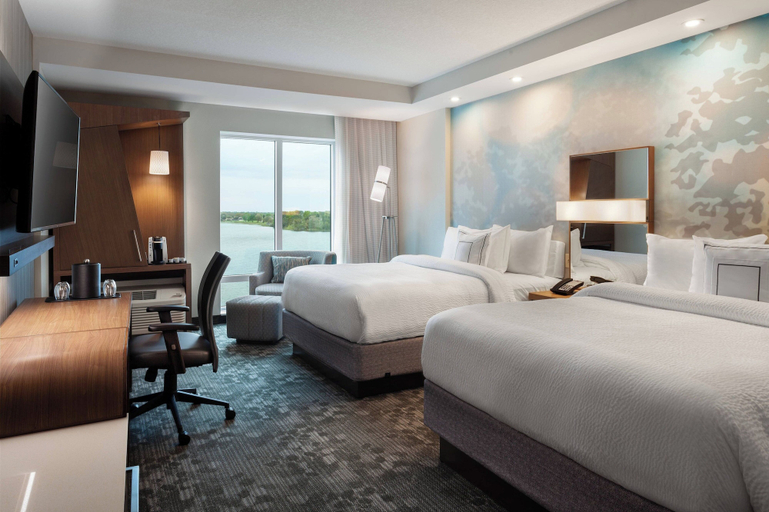 Bedroom 4, Courtyard by Marriott Winter Haven, Polk
