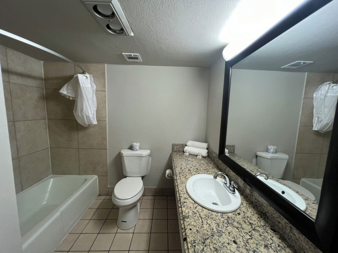 Bathroom 4, Boardwalk Suites Lafayette, Lafayette