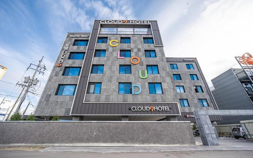 Exterior & Views 1, Yeongdeok Gangguhang Cloud Hotel, Yeongdeok