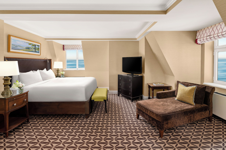 Bedroom 3, Fairmont Le Manoir Richelieu, Charlevoix-Est