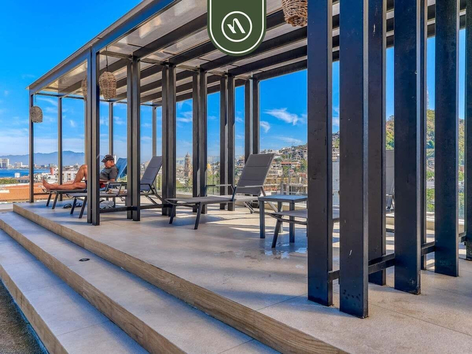Terrace/patio 5, Luxury 2 BR in Romantic Zone - Rooftop Pool, Puerto Vallarta