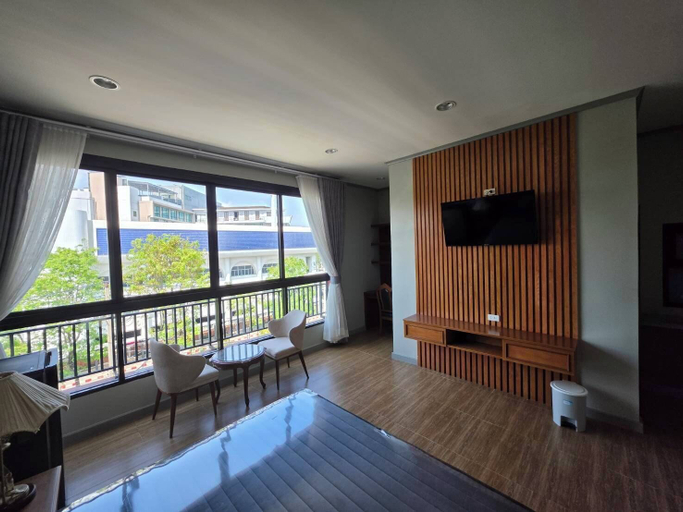 Living area, Peya Rama-7, Bang Kruai