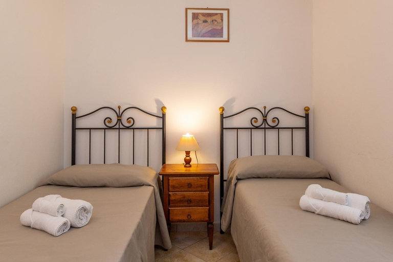 Bedroom 3, Borgo San Carlo, Pisa