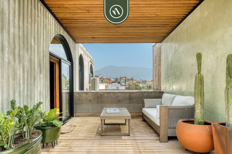 Terrace/patio 5, Luxury 3 BR House in Downtown - AC - Peaceful, Del Centro