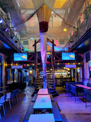 Food & Drinks, Unity Hostel at Udvarom, Budapesti