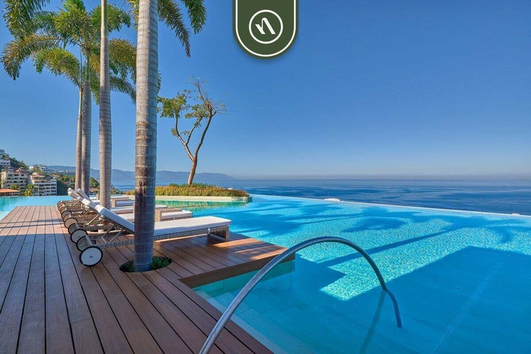Sport & Beauty 5, Luxury 1BR Condo With Private Terrace - Ocean View, Puerto Vallarta