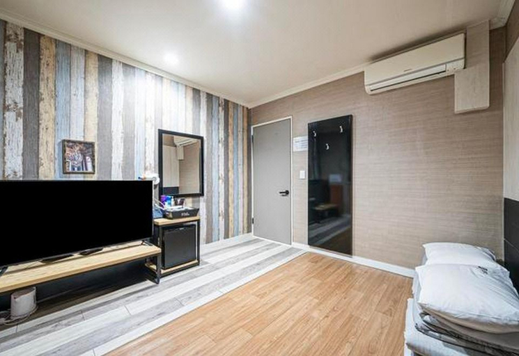 Bedroom 2, Pohang Daejam-dong Hotel Hangout, Pohang