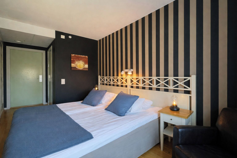 Bedroom 3, Hotell Nostalgi, Motala