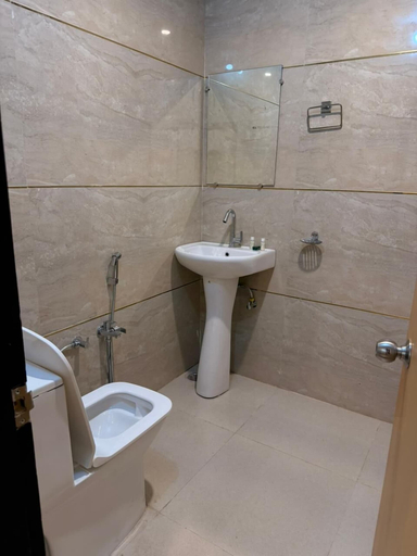 Bathroom 4, The Classic Crown, Faizabad