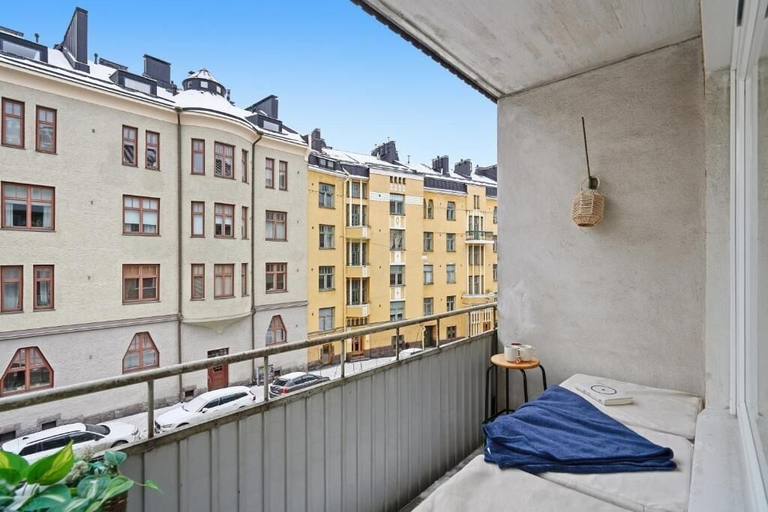 Property grounds, Punavuorenkatu 15, Uusimaa