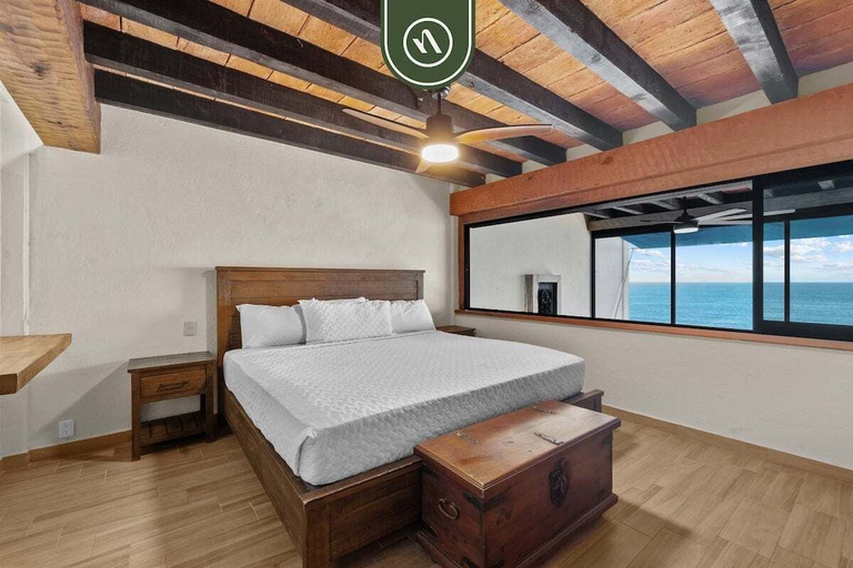 Room 3, Oceanfront 2 BR Condo With Spectacular View - Pool, Puerto Vallarta