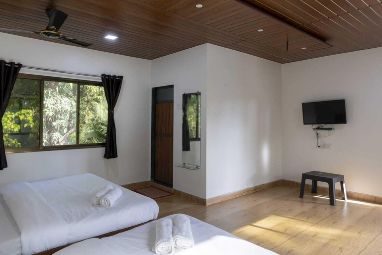 Room 3, Awas Beach Stays By Glitz, Raigarh