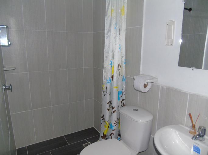 Bathroom 3, Vista Farallones Hostel, Jardín