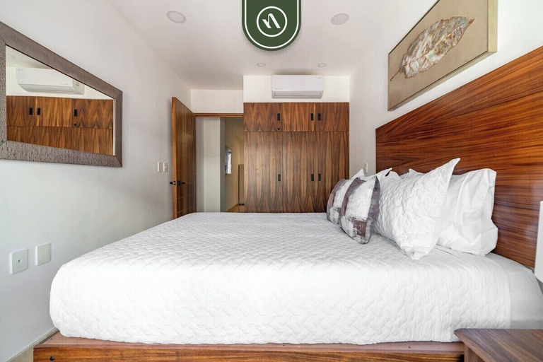 Room 5, Centric 1 BR Condo in Zona Romantica - Pool, Puerto Vallarta